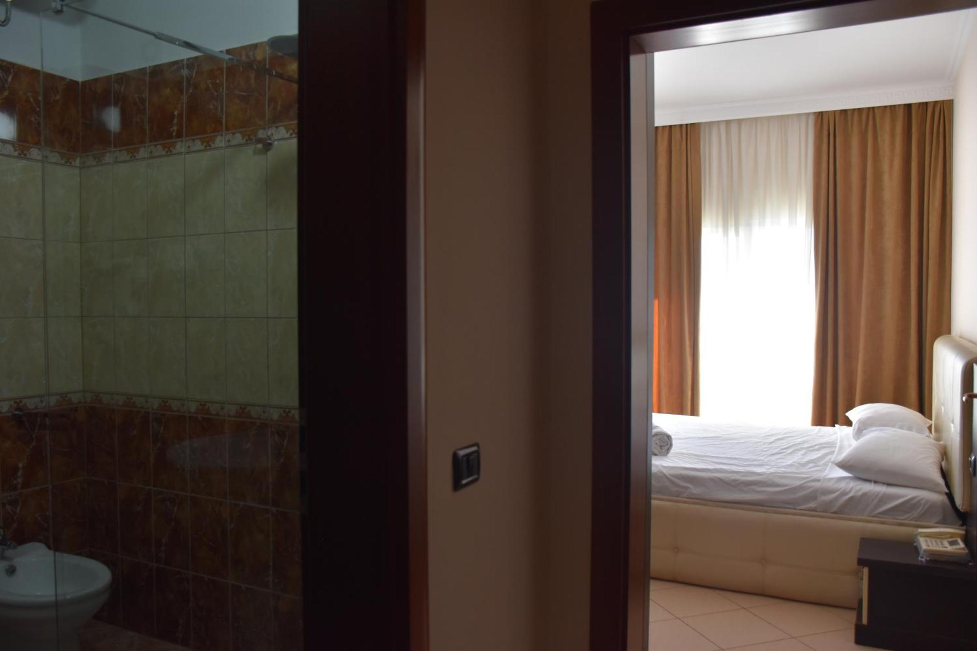 Hotel Vivas دراس المظهر الخارجي الصورة